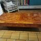 Table basse en loupe d'orme