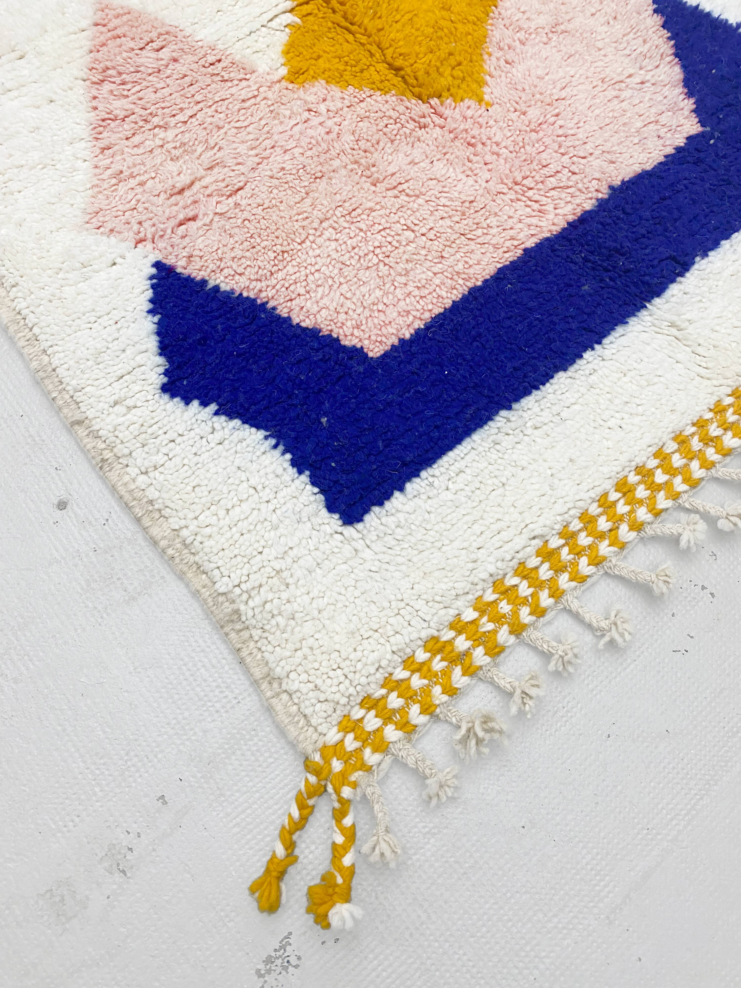 Berber Beni Ouarain rug with colorful patterns, 1.60x1m