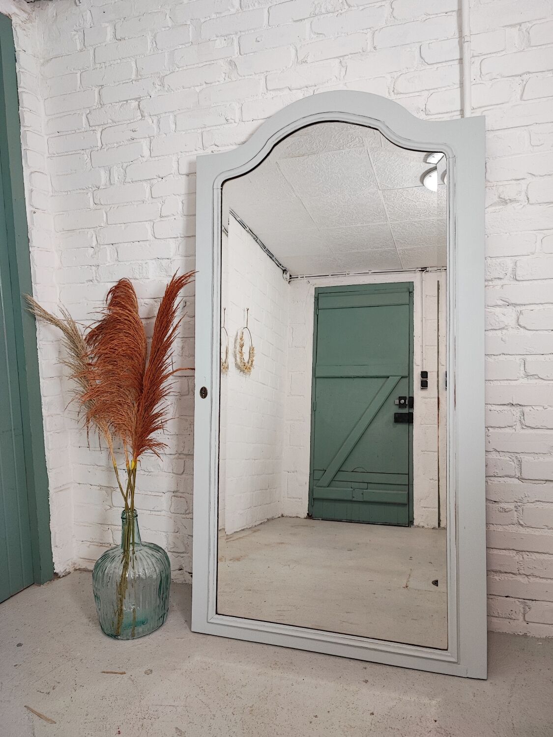 Miroir biseauté sur pied