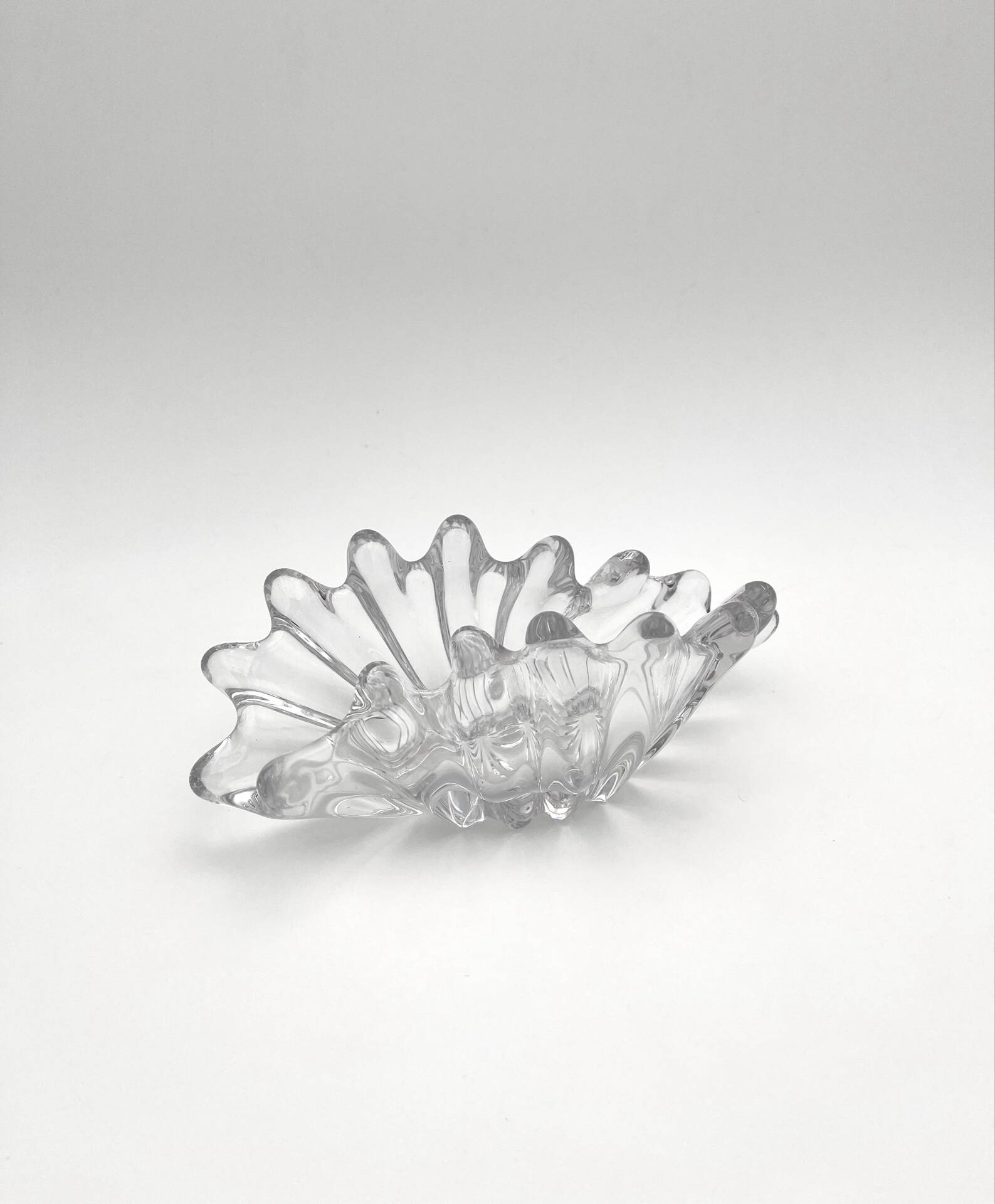 Ouraline Coupe Blown Glass Bohemia Shell Sculpture 1950