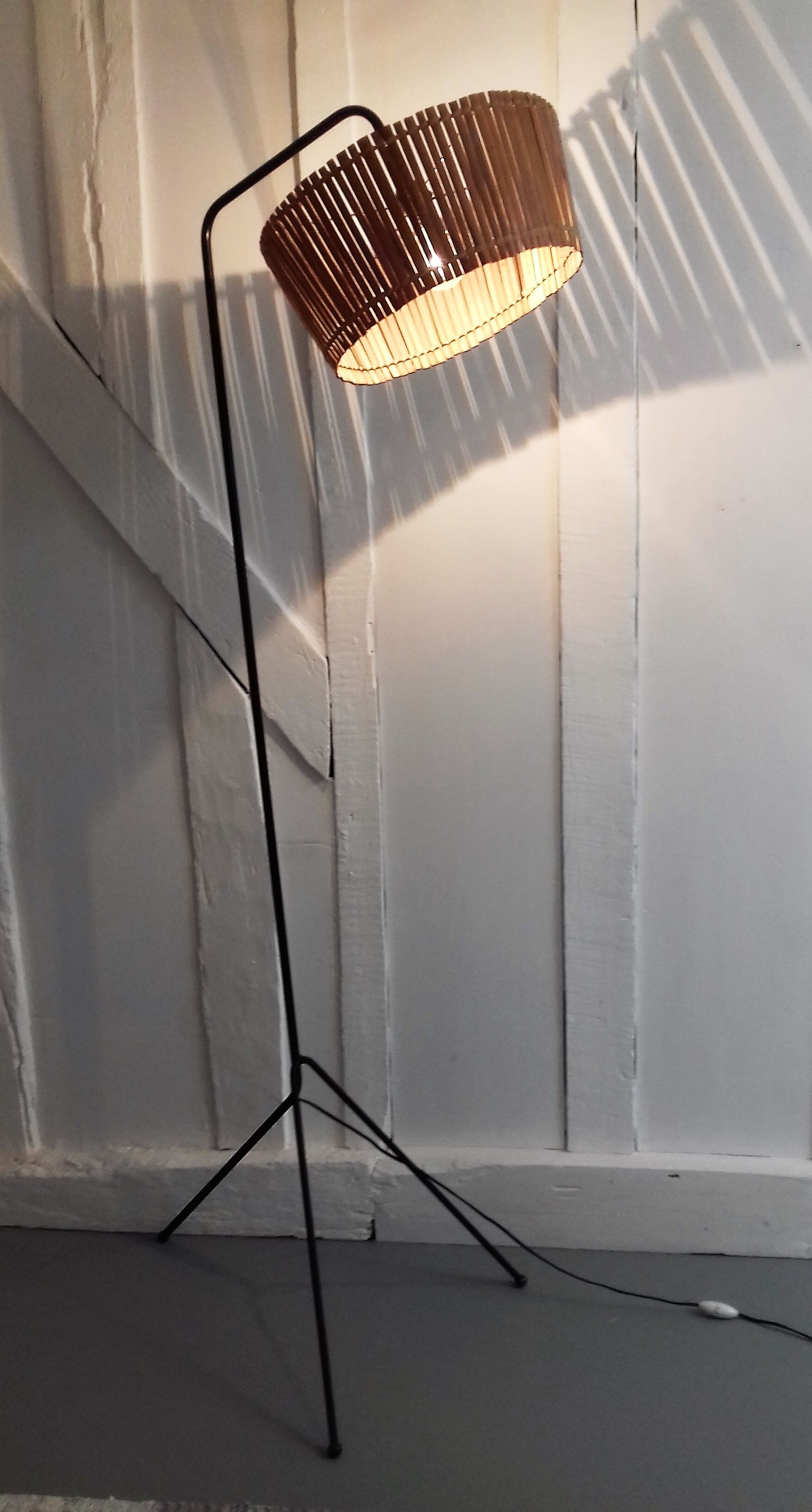 Tripod floor lamp from the 1950s