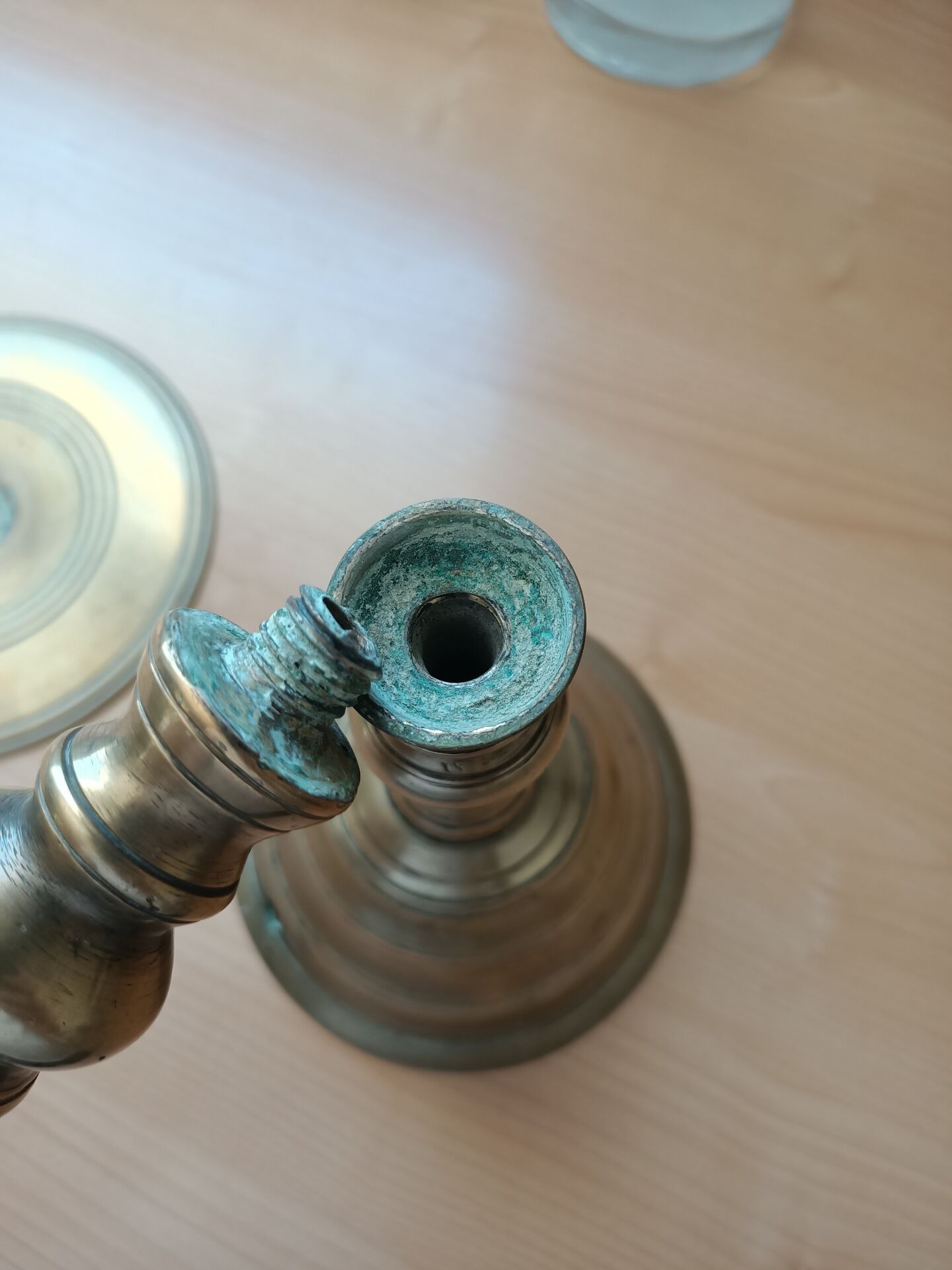 Bougeoir à disque en bronze