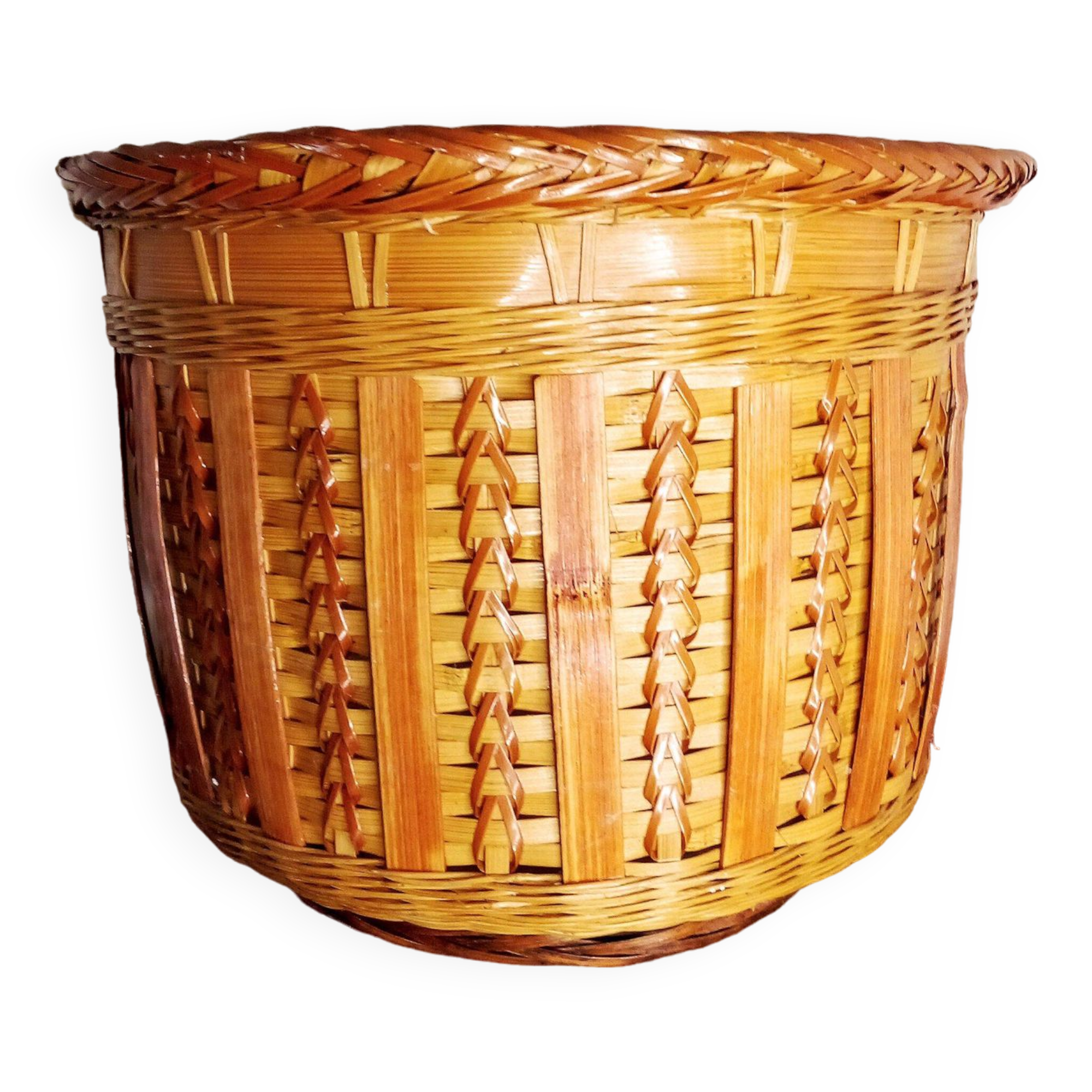 Vintage wicker plant pot