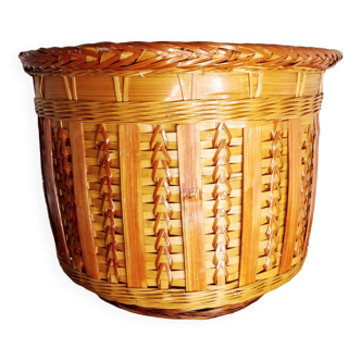 Vintage wicker plant pot