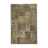Handwoven oriental overdyed 196 cm x 304 cm brown patchwork carpet
