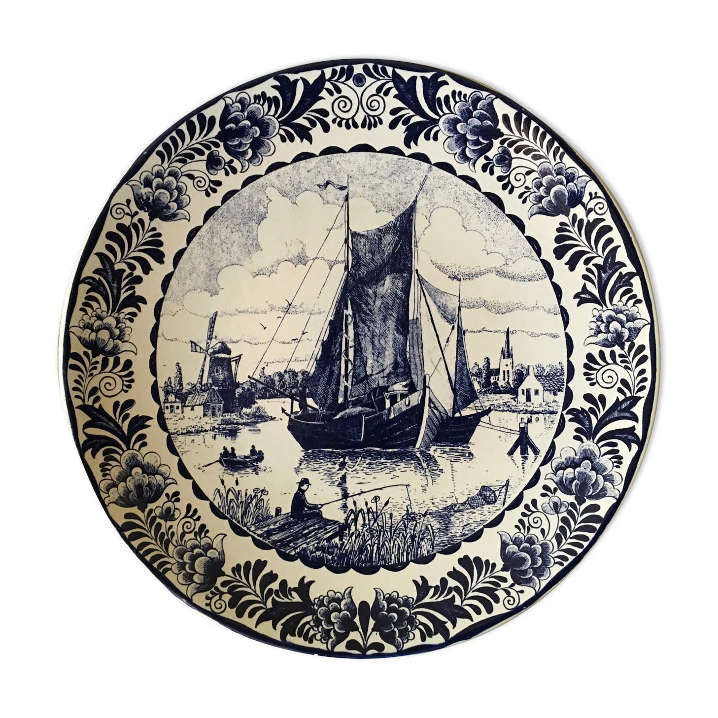 Faience dish from Delfts Blauw Chemkefa - made in Holland