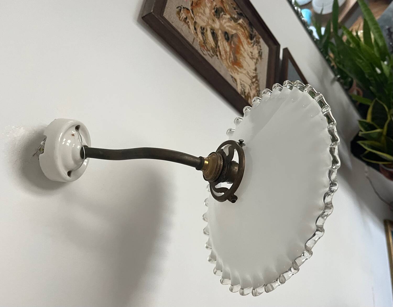 Opaline applique with lace swan neck from the 1930s