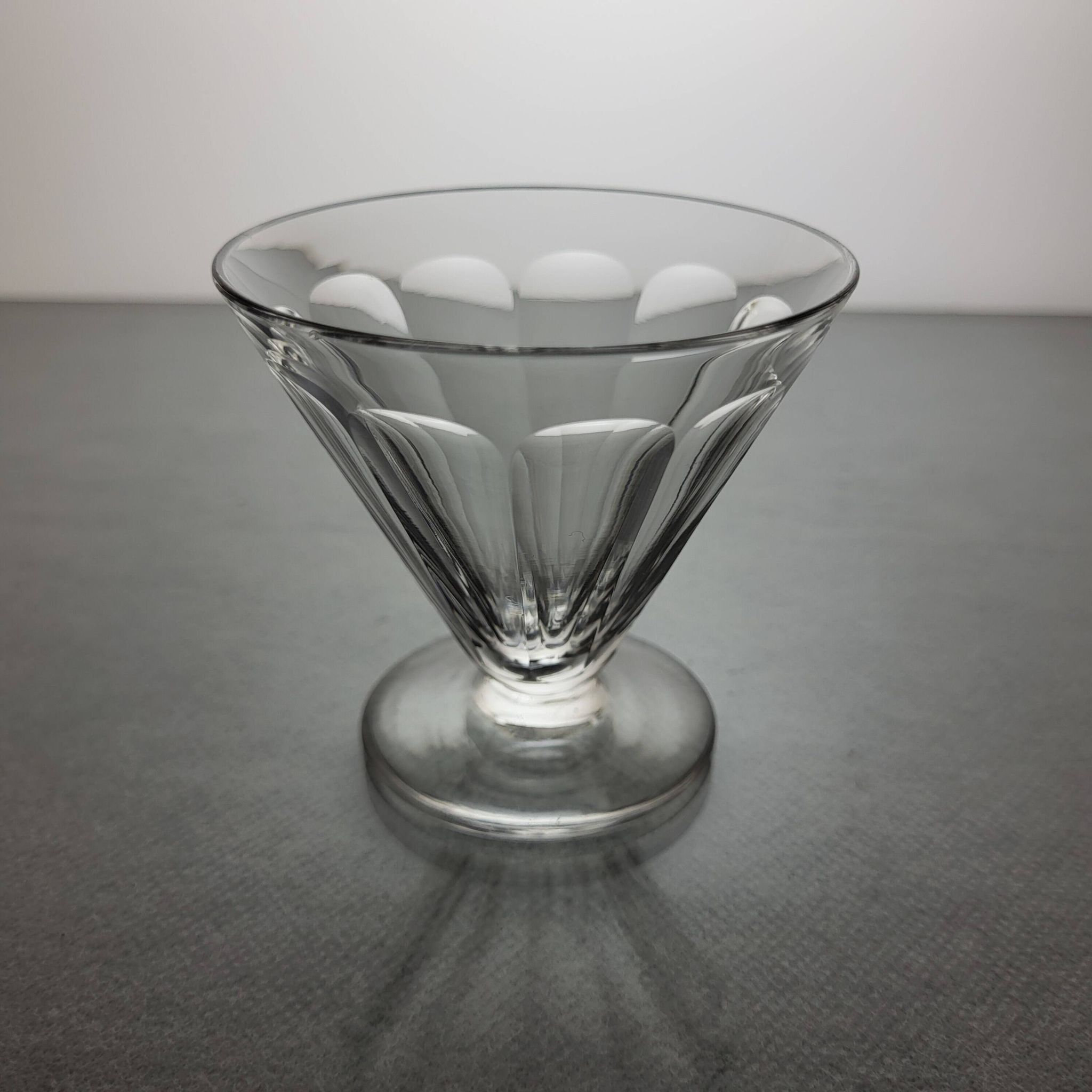 Service 24 pièces en cristal de Baccarat modèle Rex 1920-30's