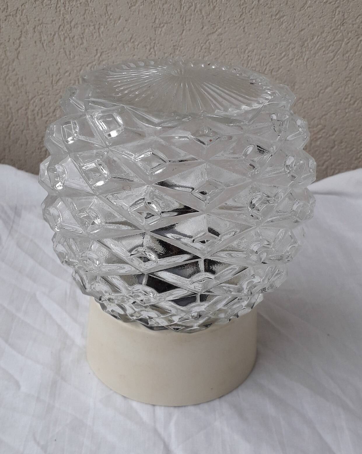 Ceiling or wall light