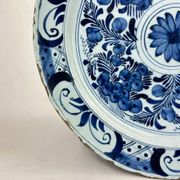 Delftware dish with blue flowers on a white background, 18th century, 35 cm