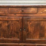 Buffet grocery counter 19th