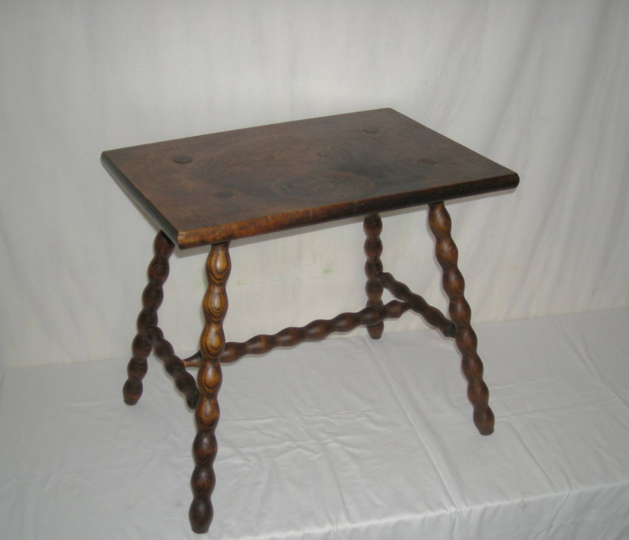 Turned wood coffee table from the 50s and 60s