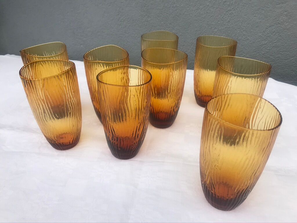 Suite de neuf verres à orangeade 1950/60