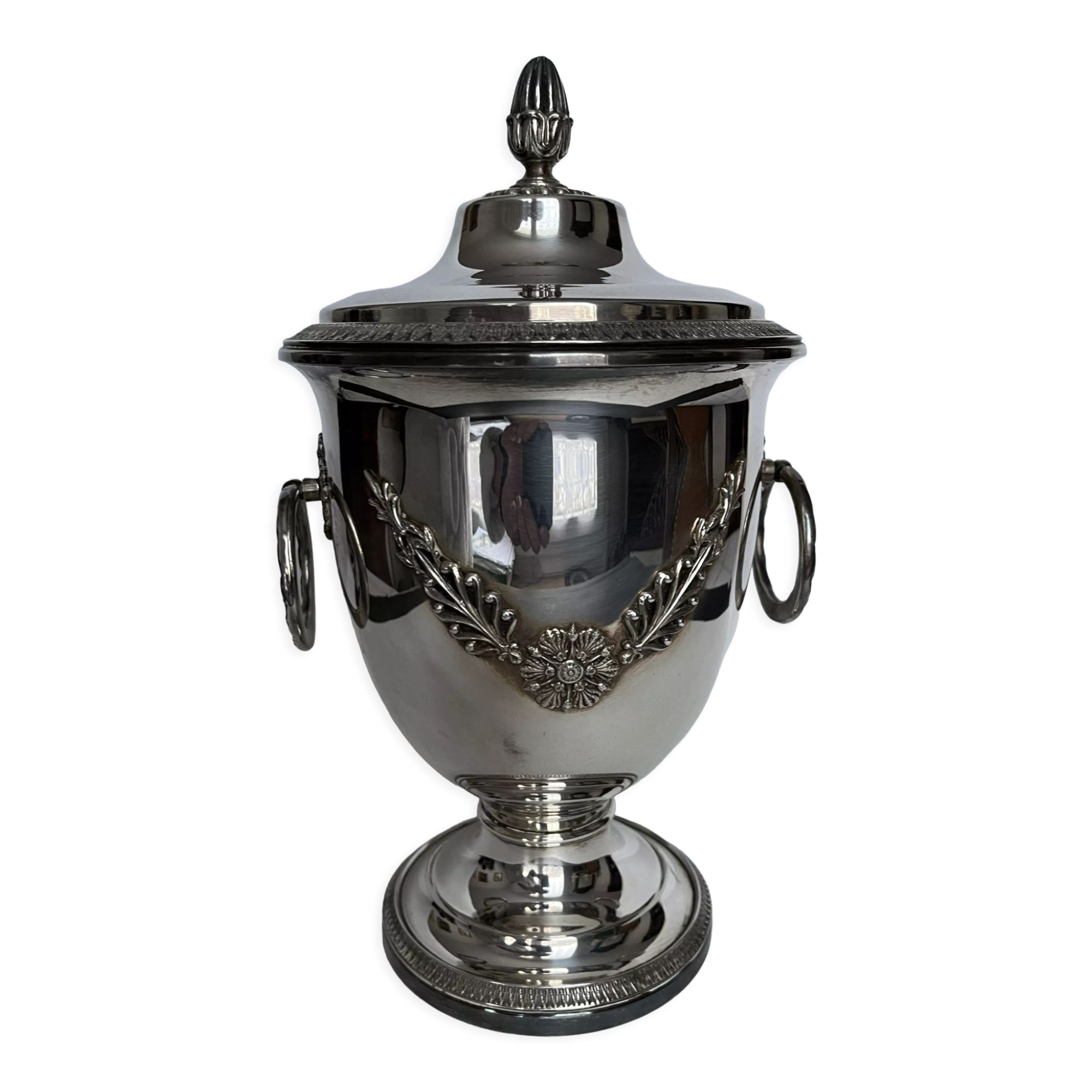 Silver metal ice bucket