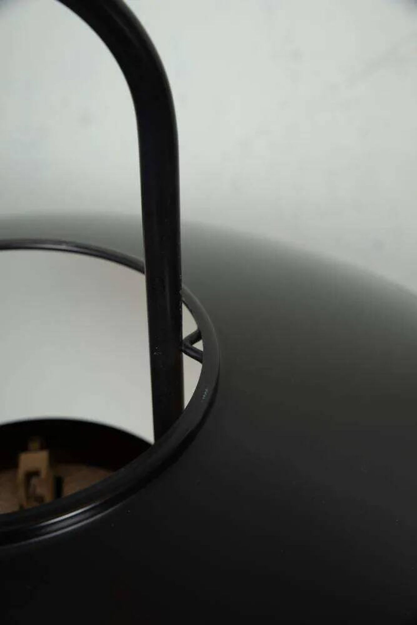 Postmodern minimalist suspension from the 80s, adjustable suspension.