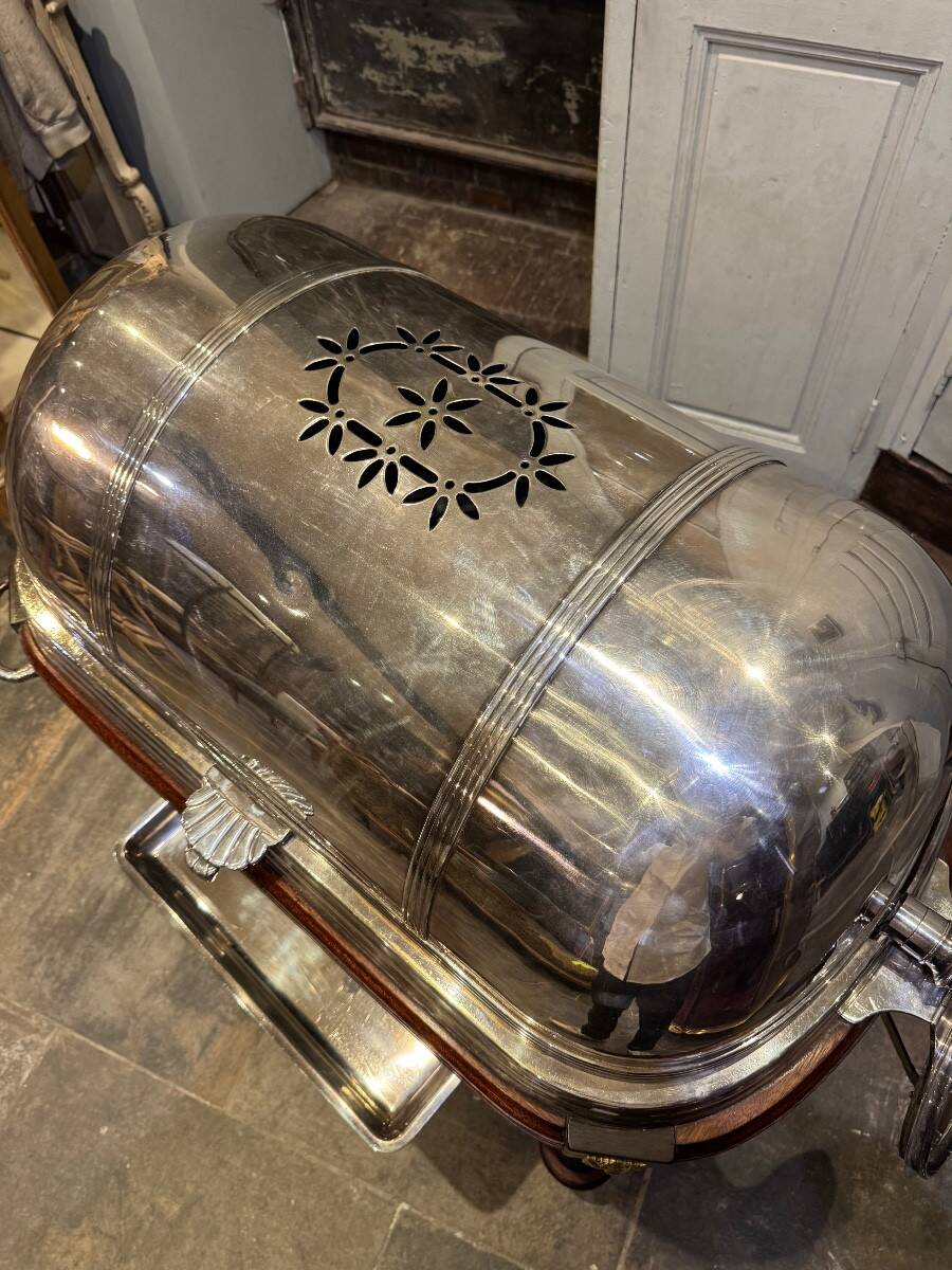 Silver-plated metal cutting trolley in the Louis XVI style