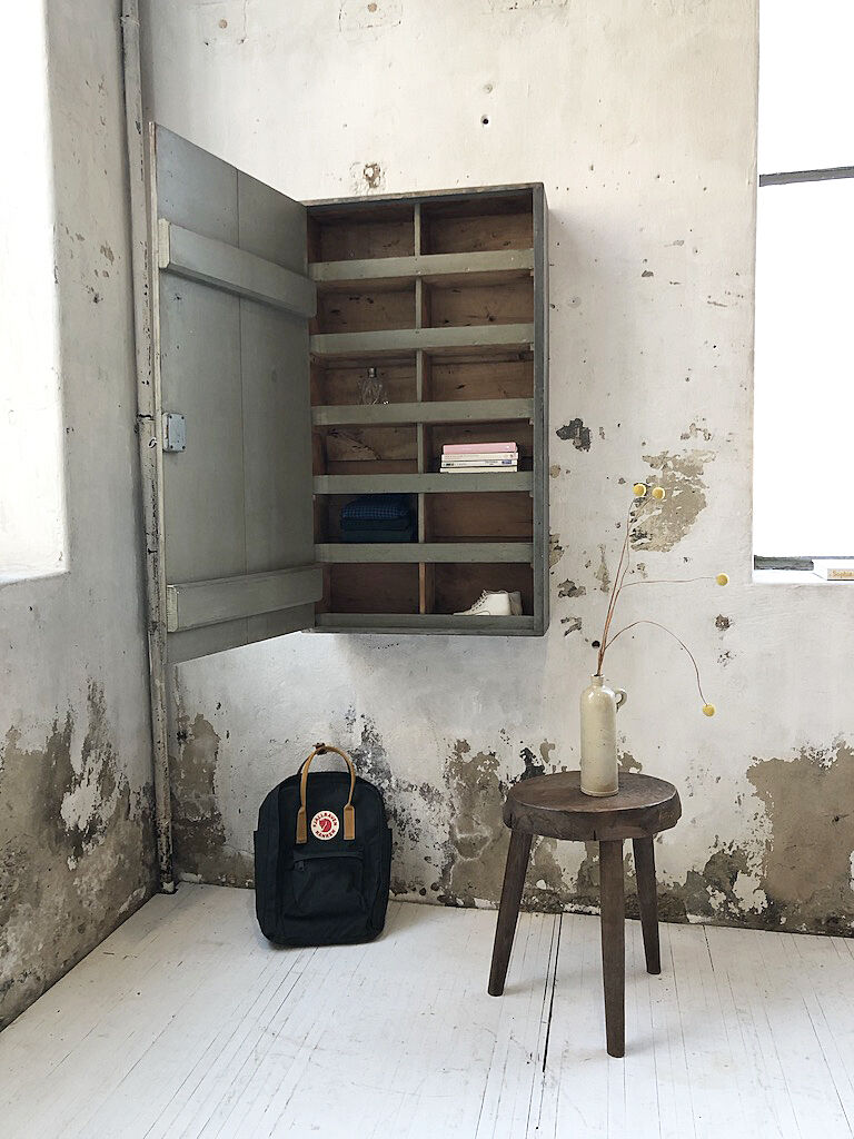 Wall craft furniture