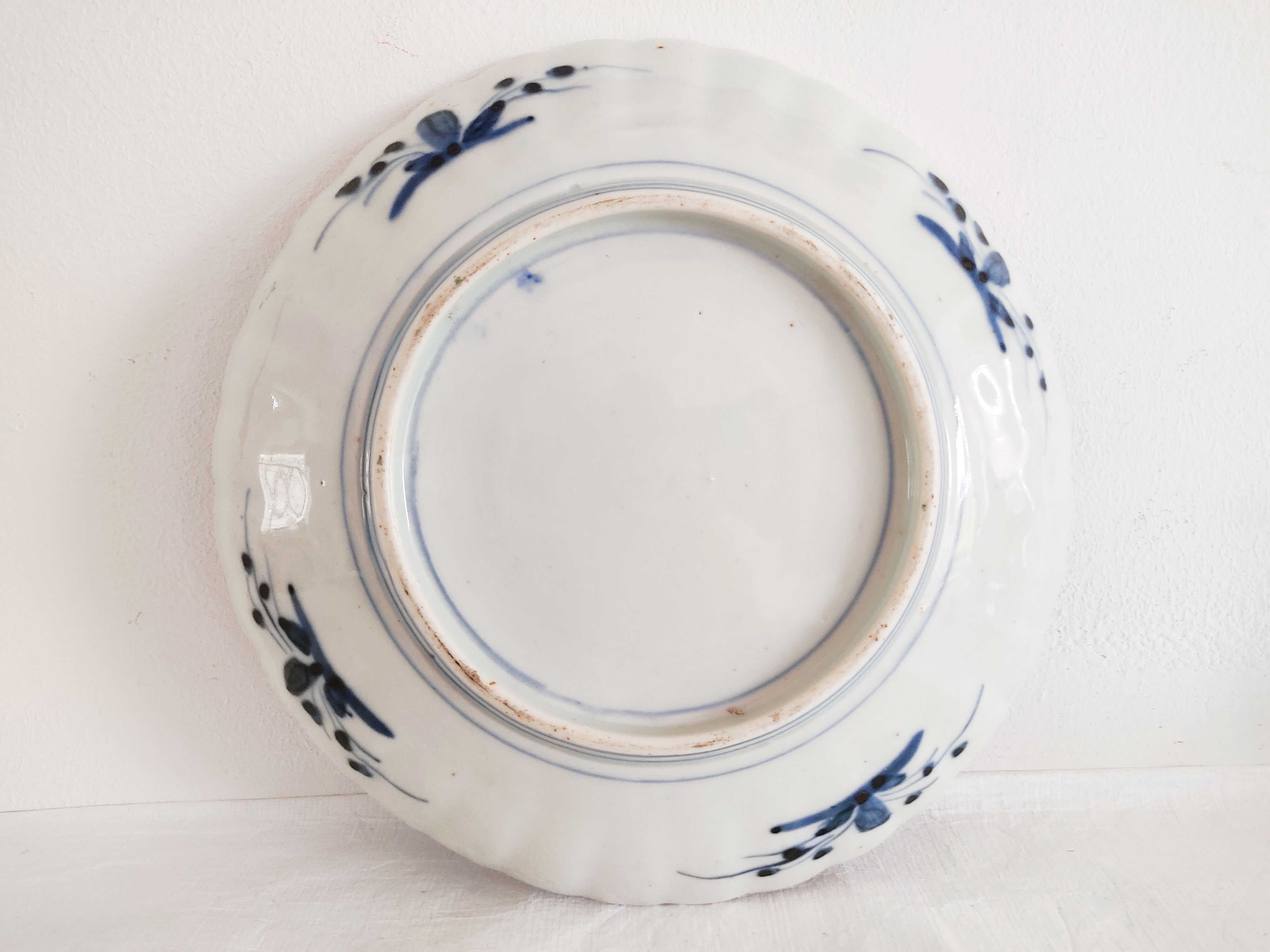 Japanese plate Imari decorated fish