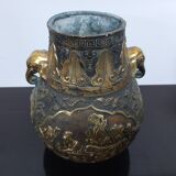 Chinese archaistic bronze vase, 19th century