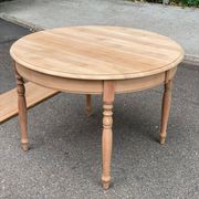 Round extendable dining table Louis Philippe stripped in solid cherry wood 1