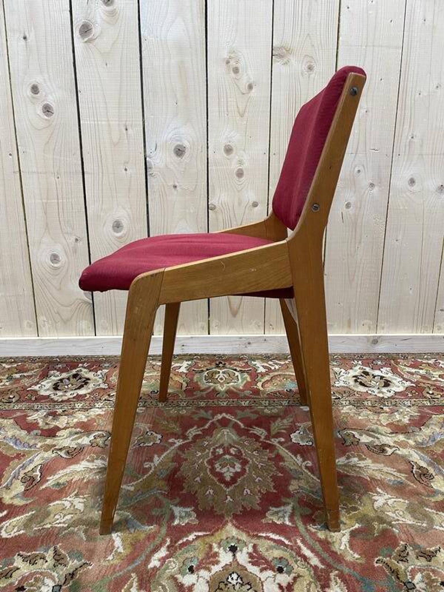 Suite de 6 chaises 1950 en hêtre massif