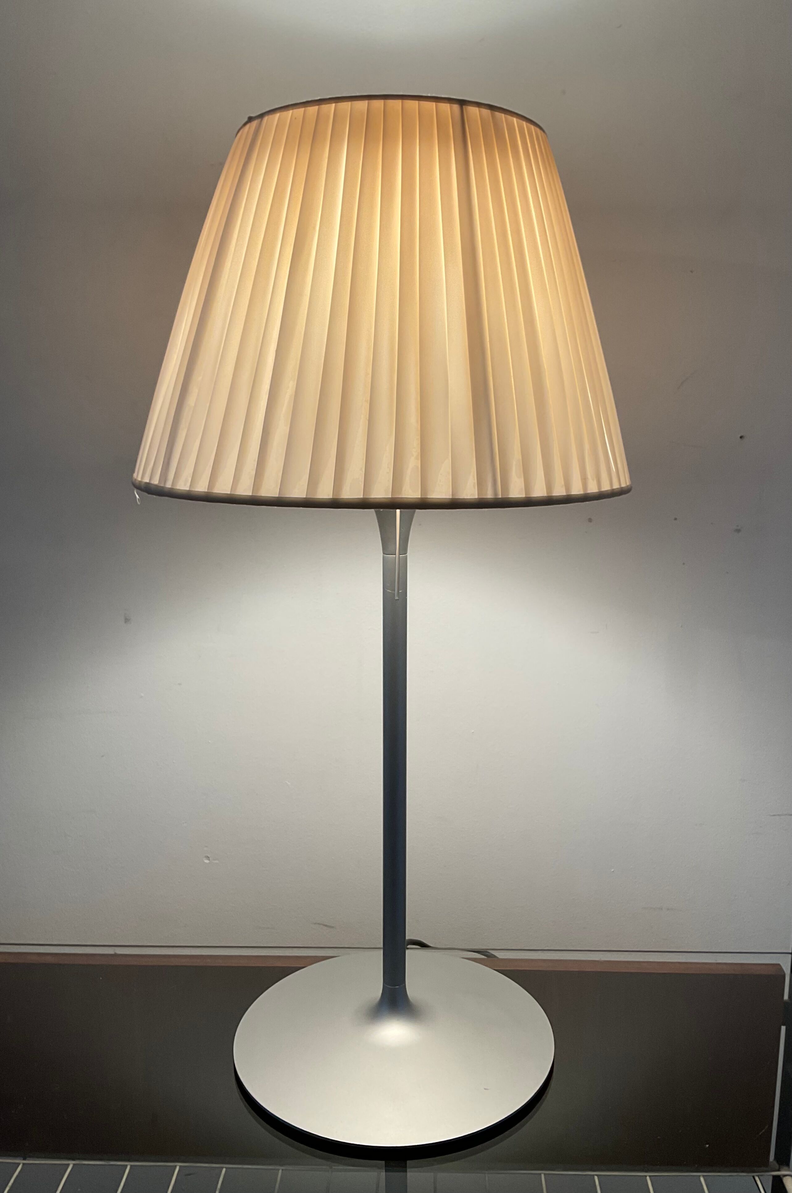 Romeo Soft Lamp By Philippe Stark edition Flos