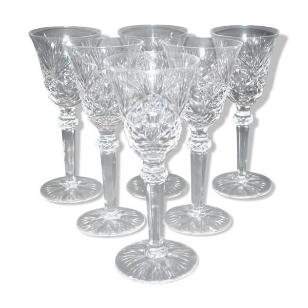 Série de 6 verres à vin en cristal taillé diamant Lemberg ou Saint-Louis 18cm