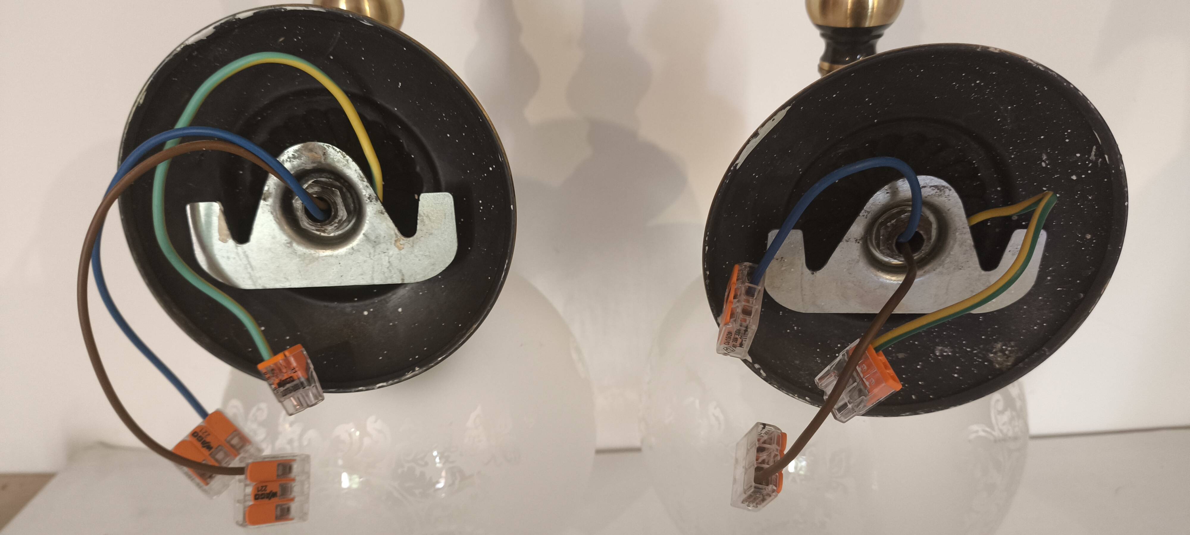 Two wall sconces Gold and Black – Globes-H30 cm-Socket-E27