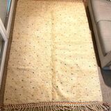 Tapis berbère à petits pois multicolores