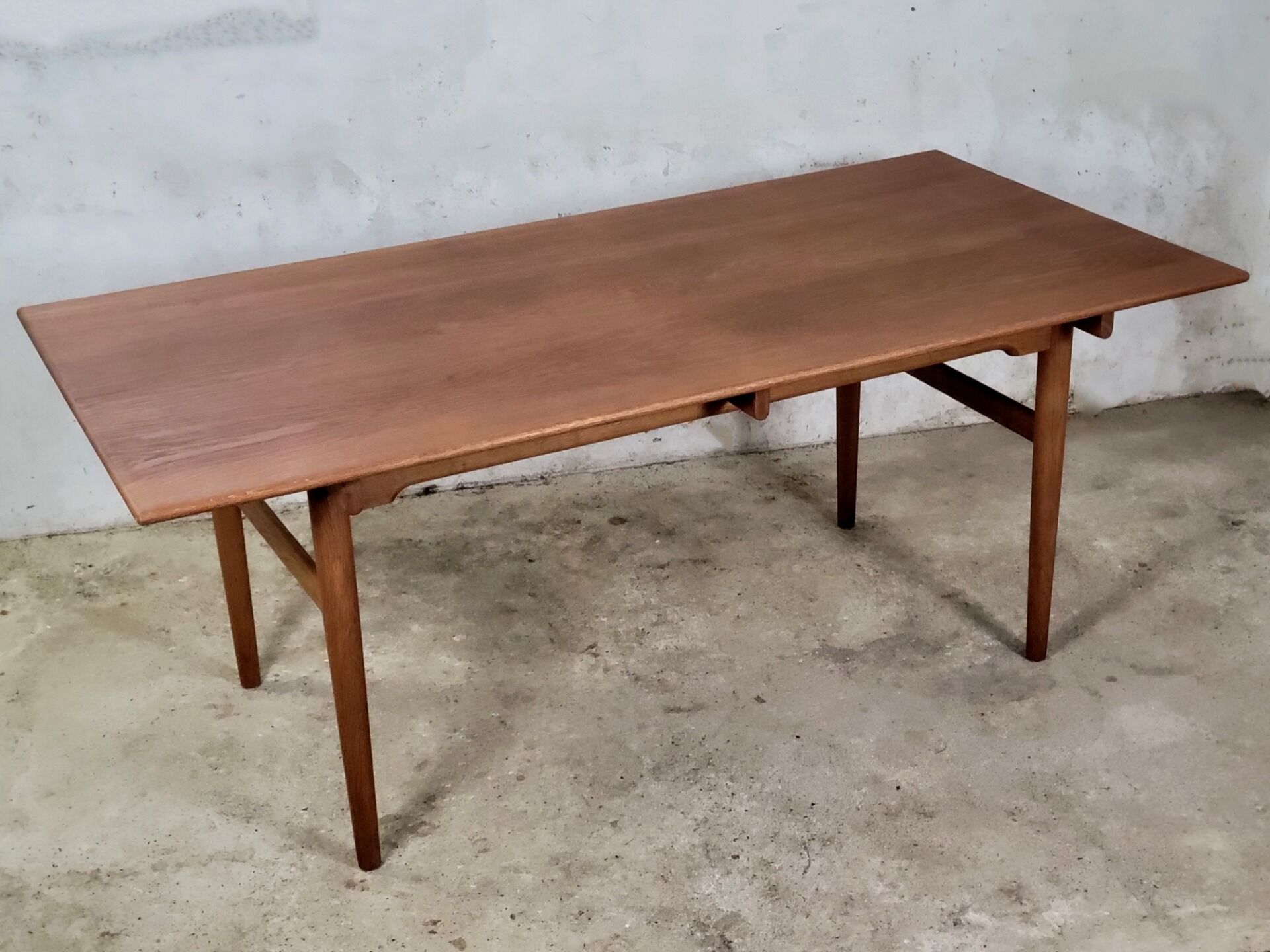 Hans J. Wegner AT327 dining table for Andreas Tuck, Denmark 1965