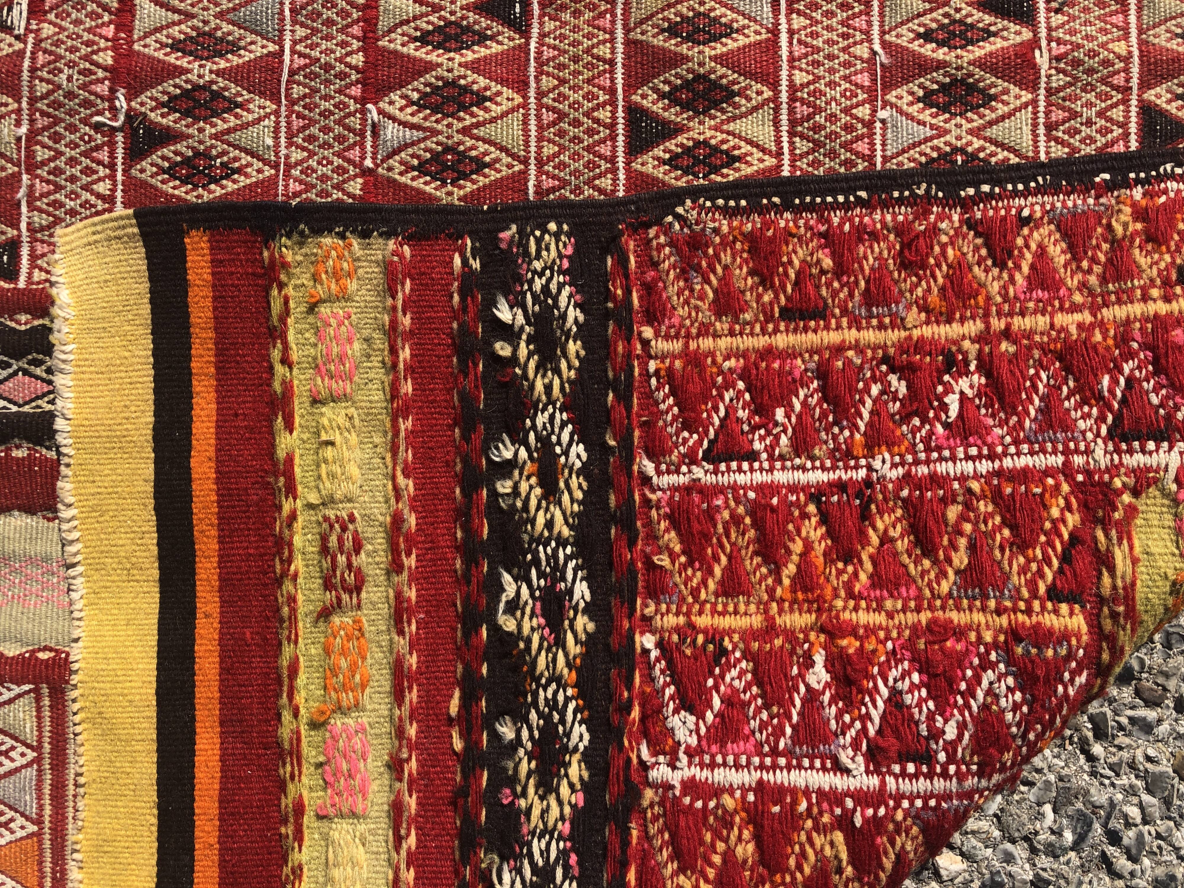 KILIM MOROCCO : 1.32 X 2.25 M