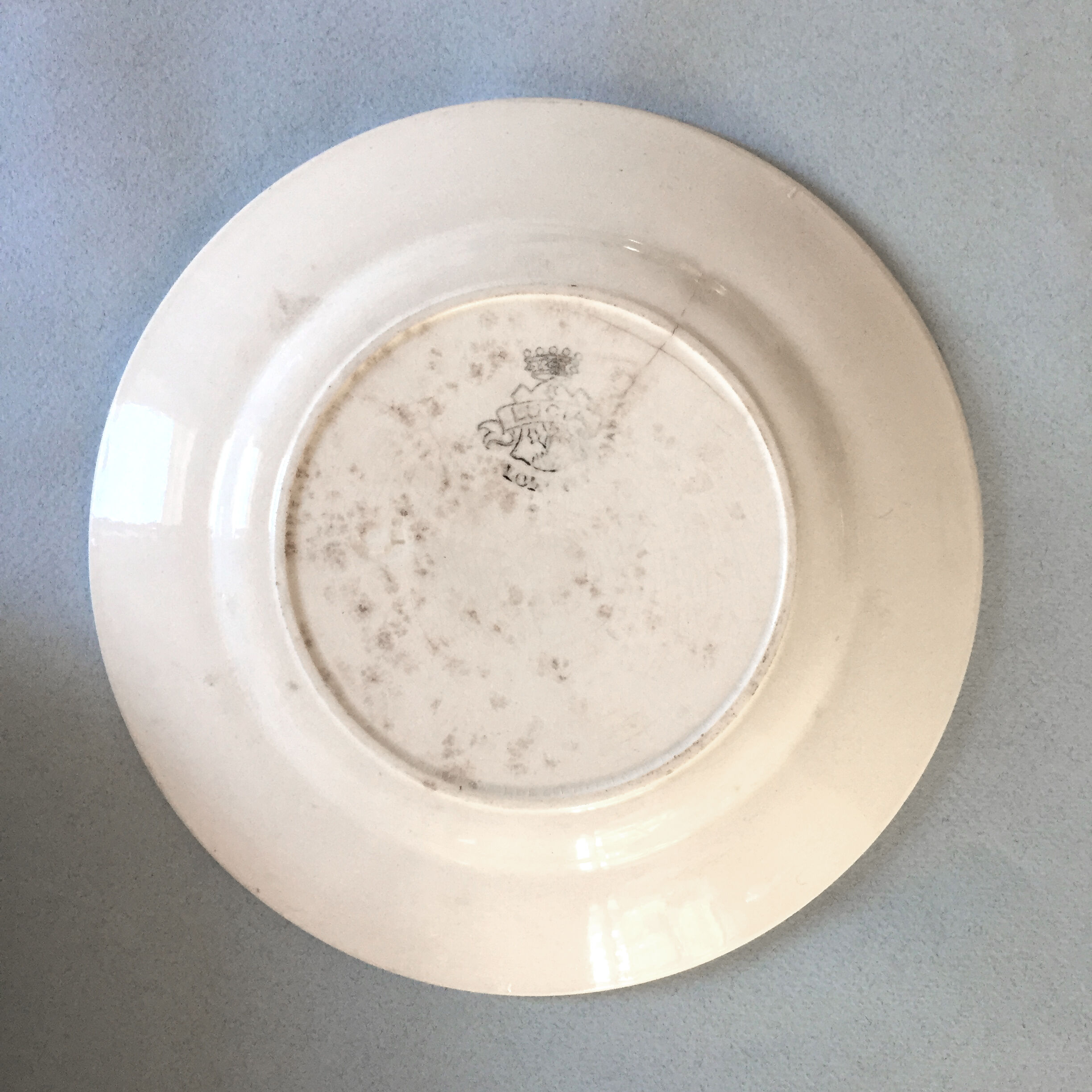 Set 4 plates and 1 pie dish Longwy model "Lucia"