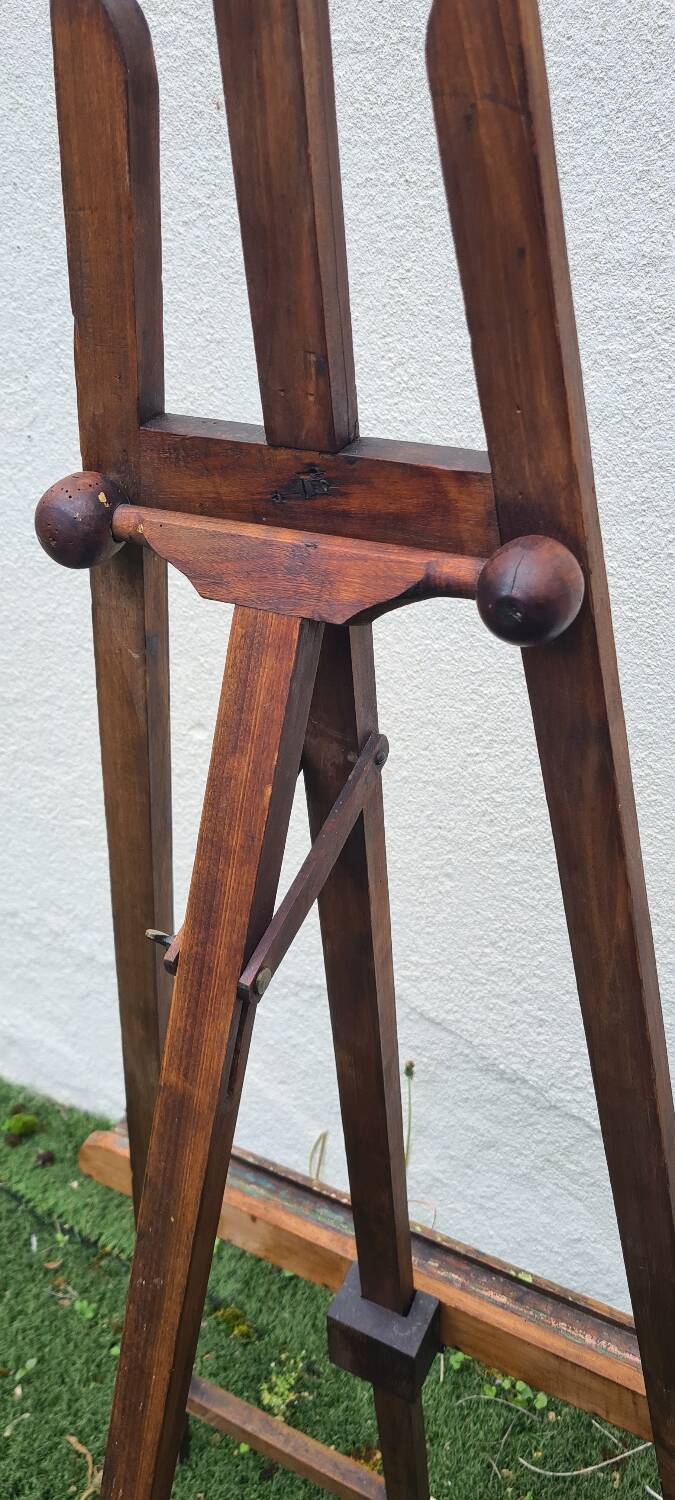 Painter's easel