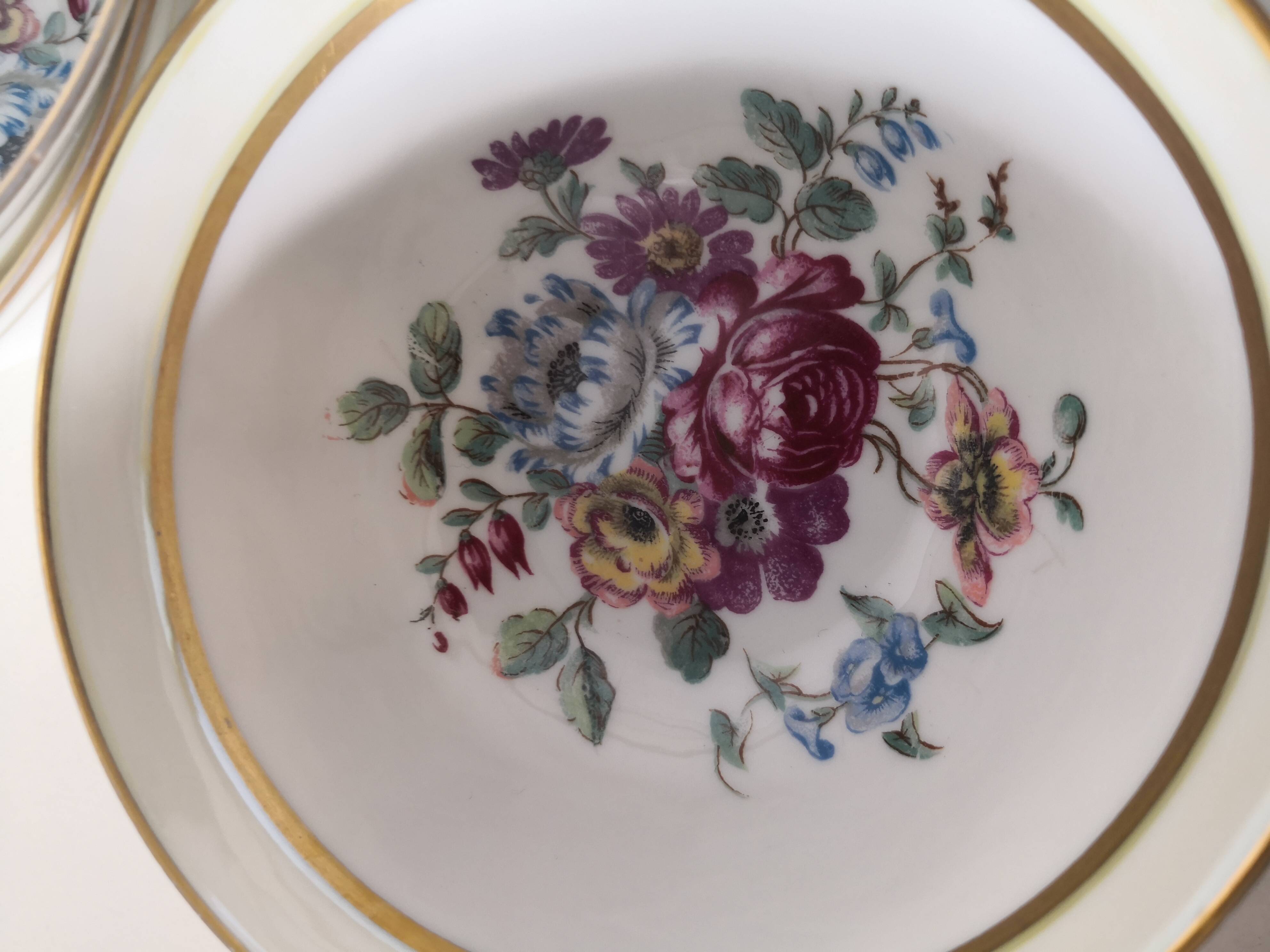 set of 5 Limoges tea/coffee cups, floral pattern