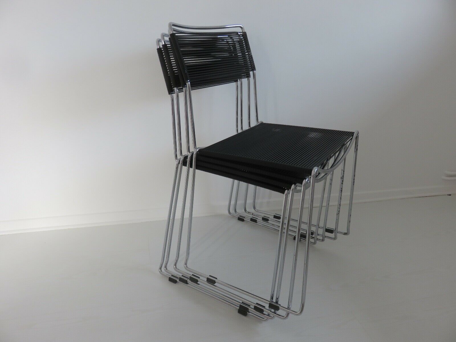 Series of 4 "spaghetti" chairs by Giandomenico Belotti for fly line 1980