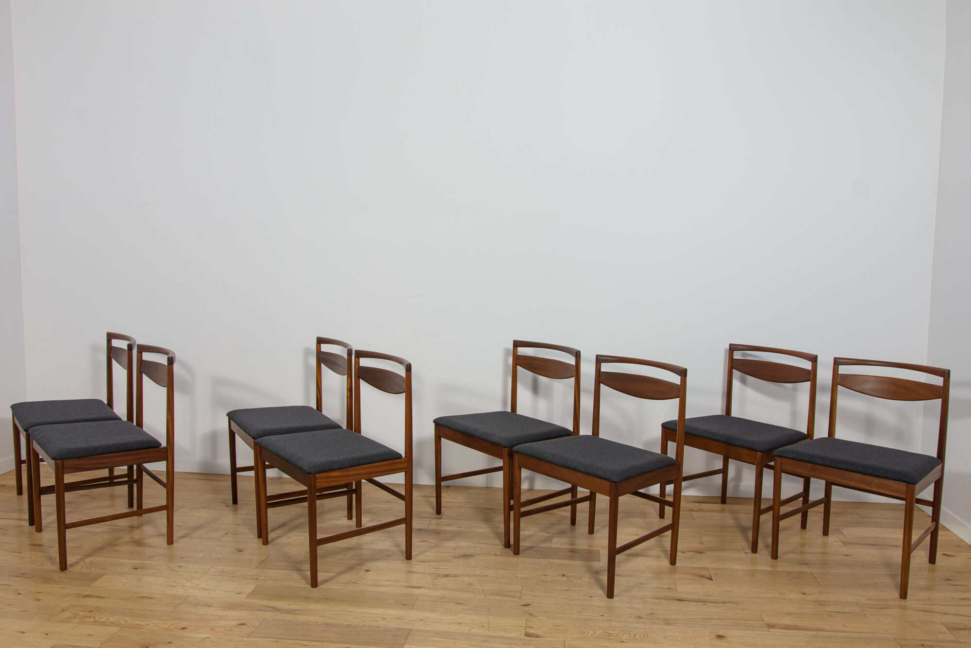 Mid-Century Model 9513 Dining Chairs by Tom Robertson for A.H. McIntosh & Co., United Kingdom, 1970s, Set of 8