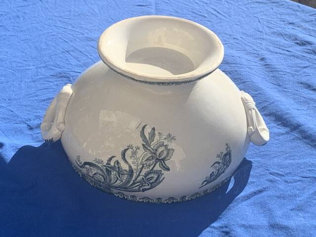 Soup tureen base, old salad bowl, iron earth with blue iris pattern, 19th century, collector's item