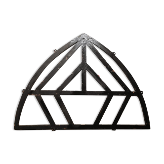 Metal vintage lattice frame