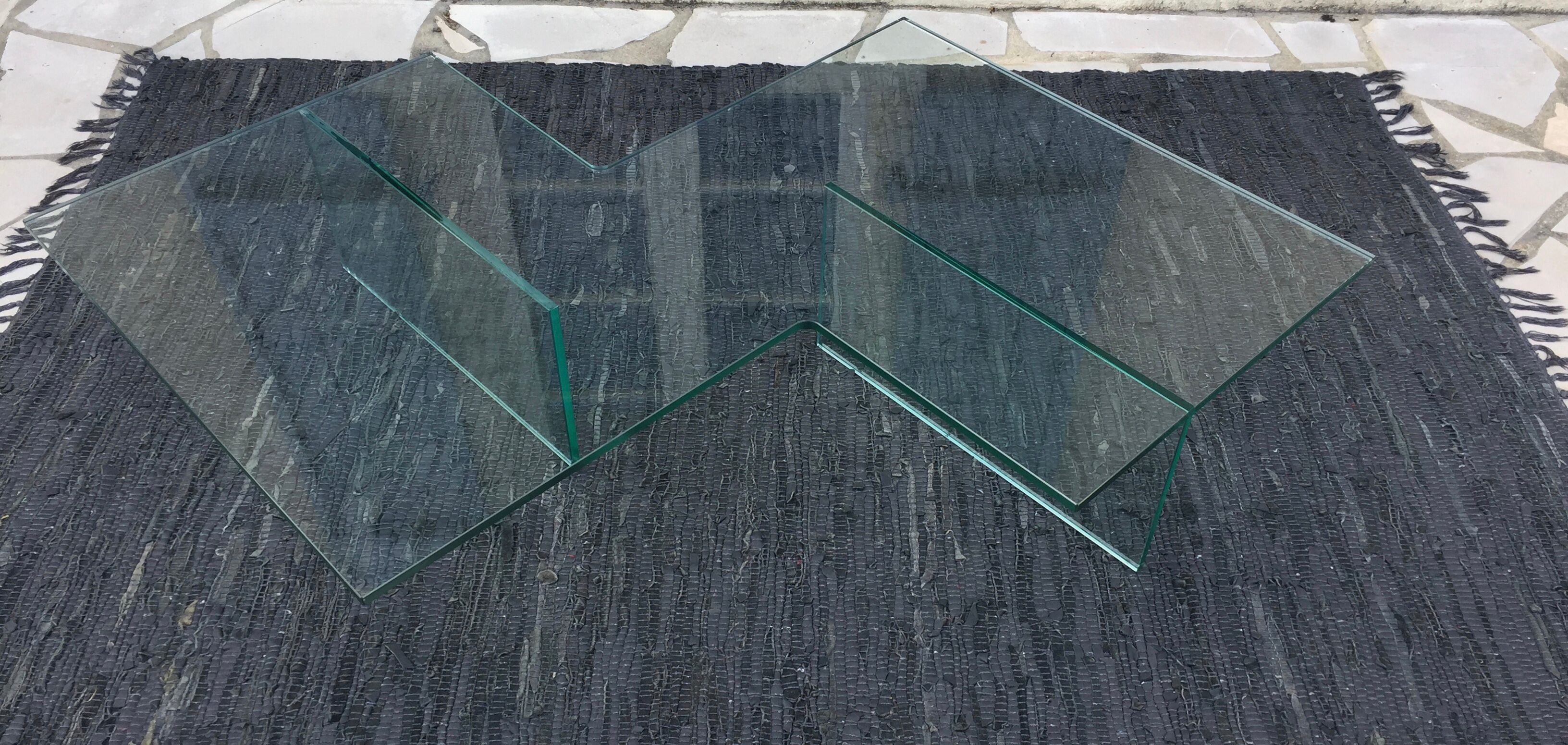 All-glass free-form coffee table