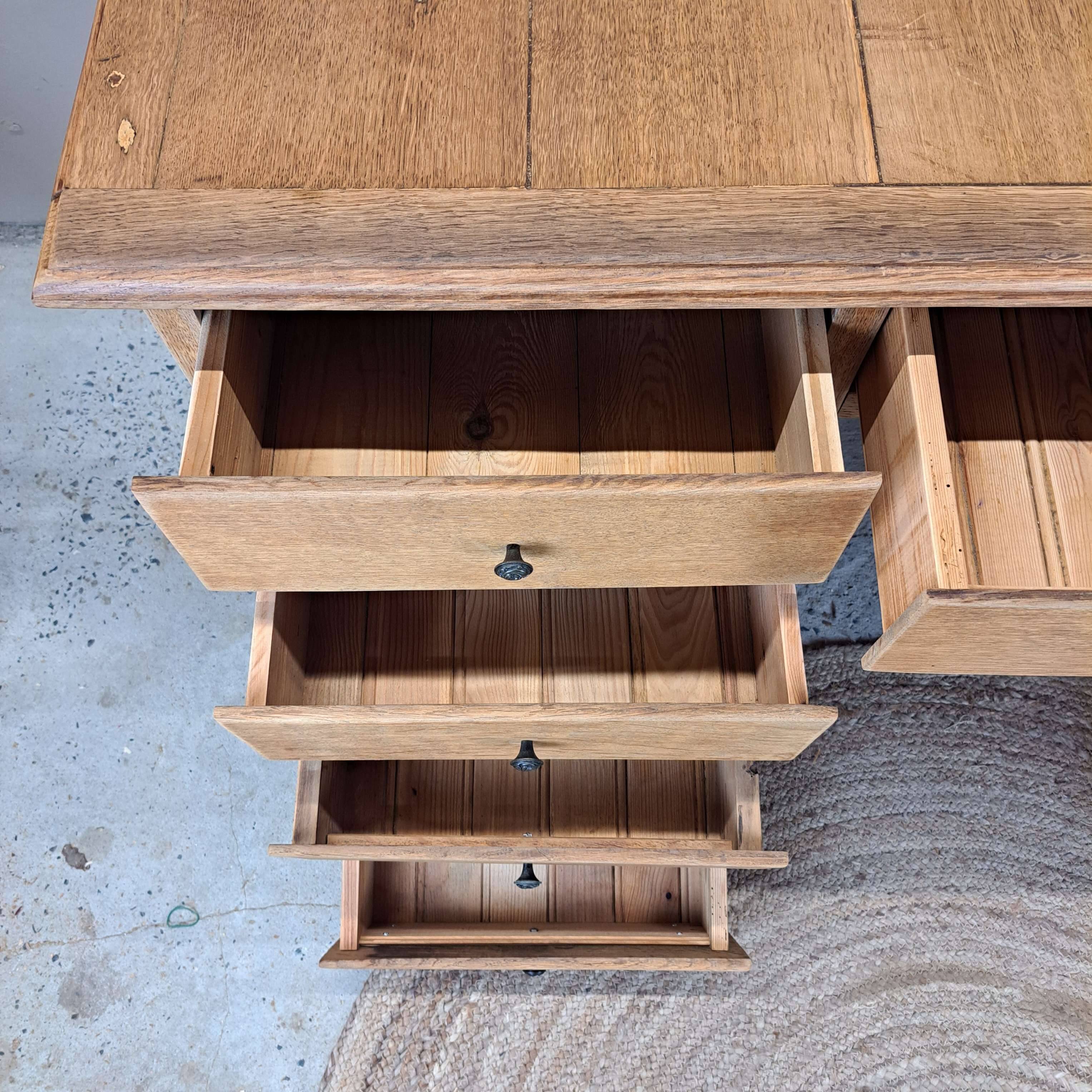 Bureau en chëne