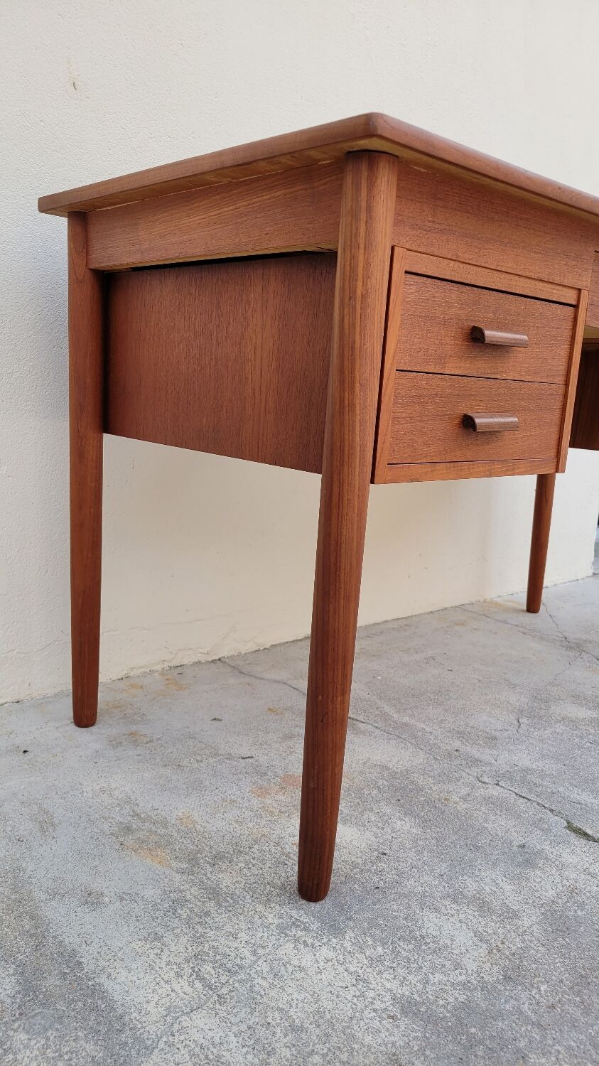 Danish Scandinavian desk in vintage teak 5 drawers, 1950s