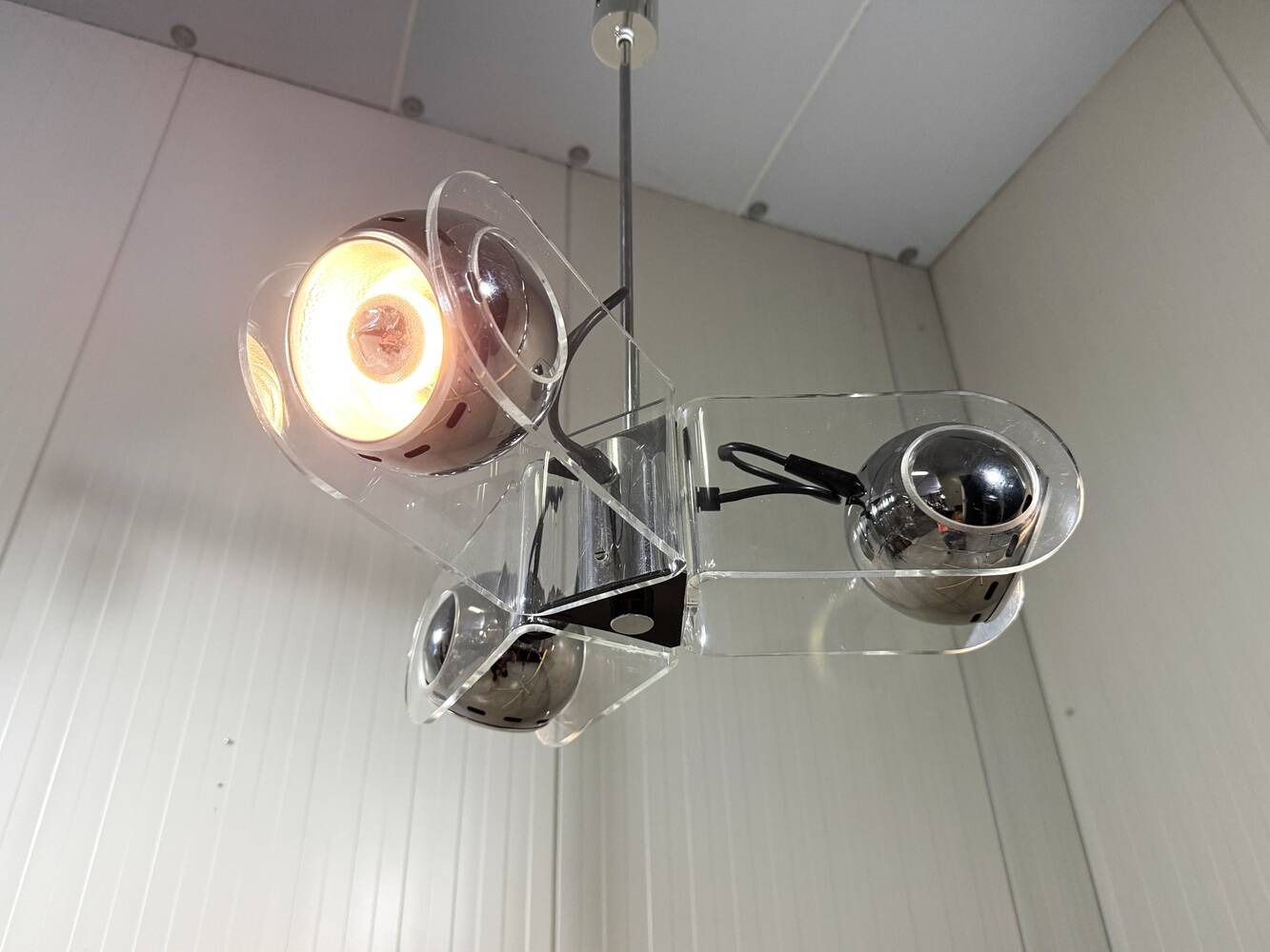 Gino Sarfatti style plexiglass hanging lamp 1970’s