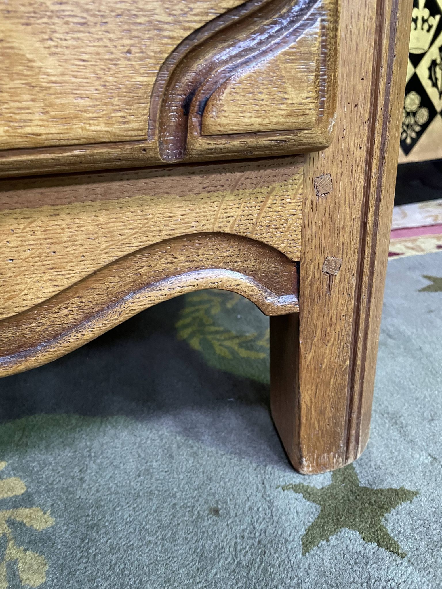 Parisian chest of drawers in solid oak Louis XIV style