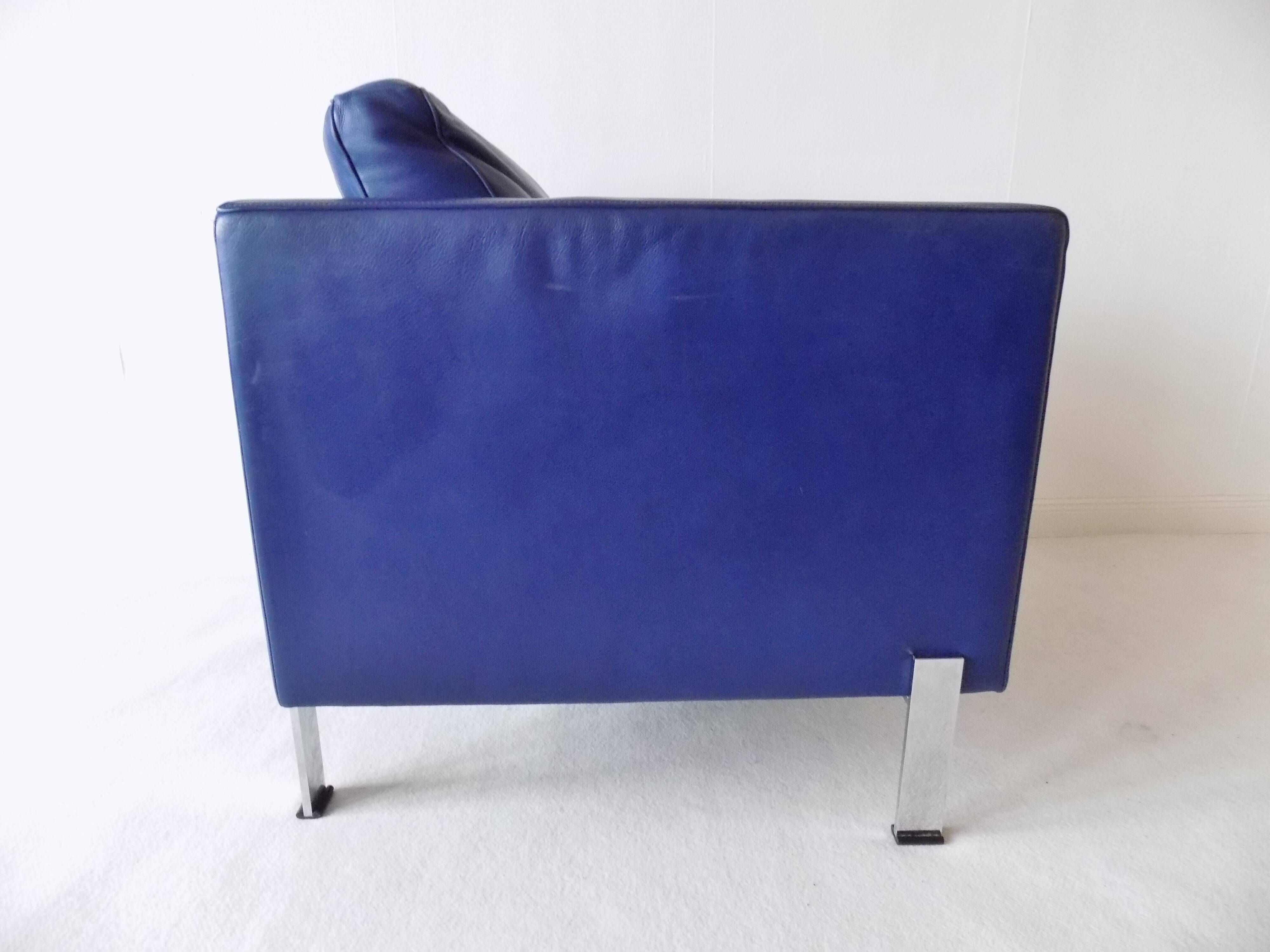 De Sede DS118 pair of blue leather club chairs