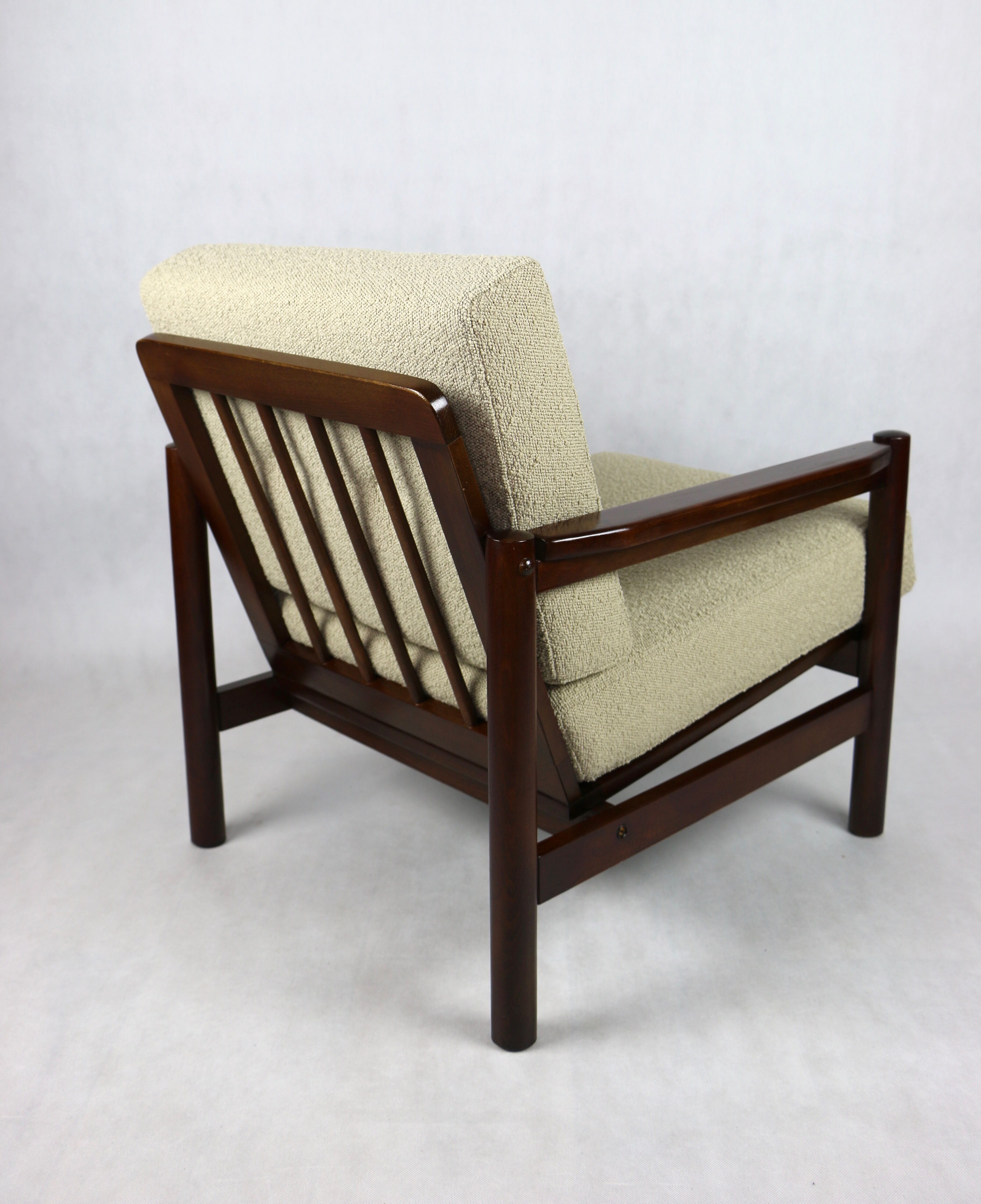Beige boucle vintage armchair, 1970s