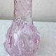 Vase en verre rose