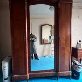 Armoire style Louis XVI