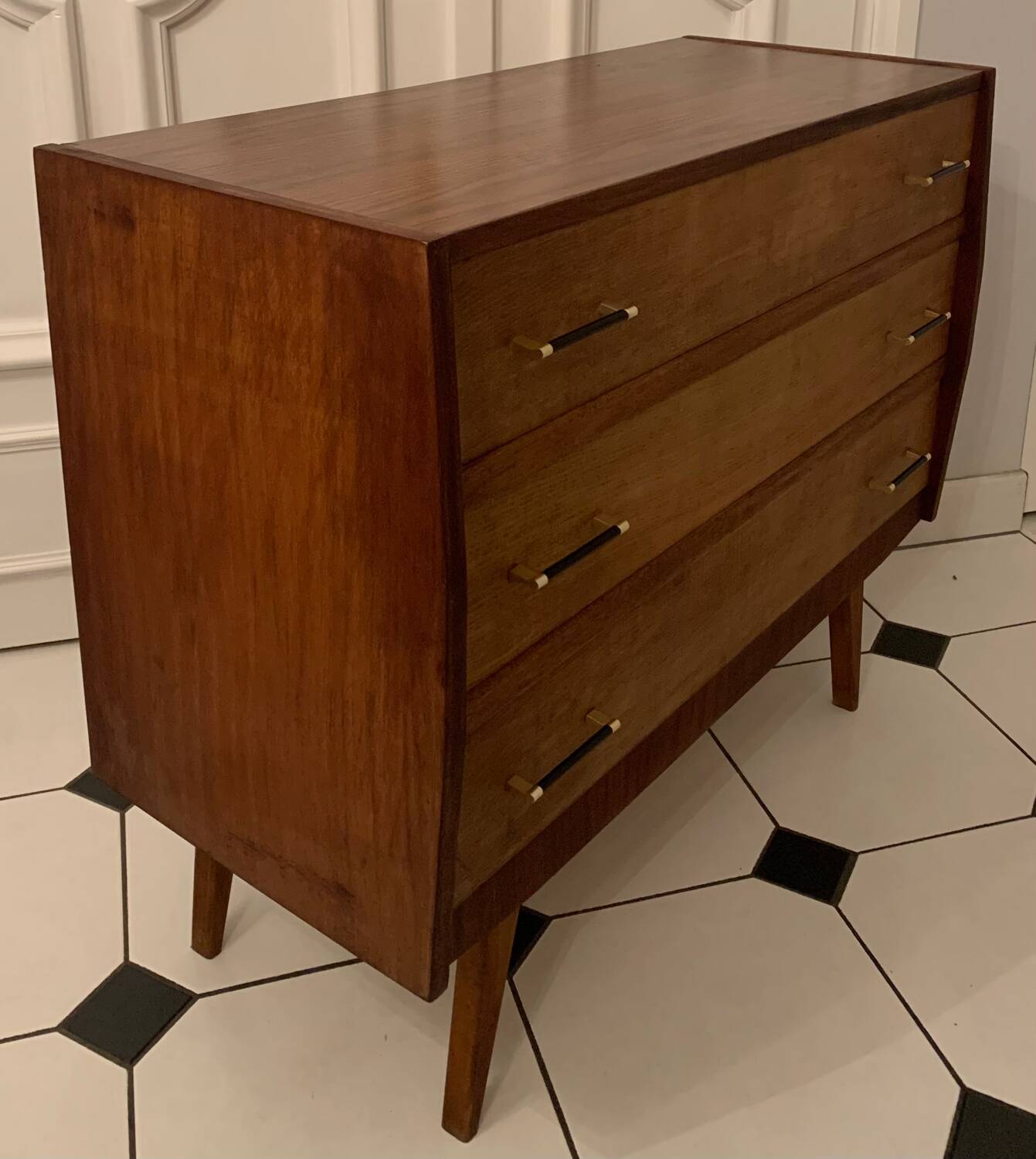 Commode vintage pieds compas