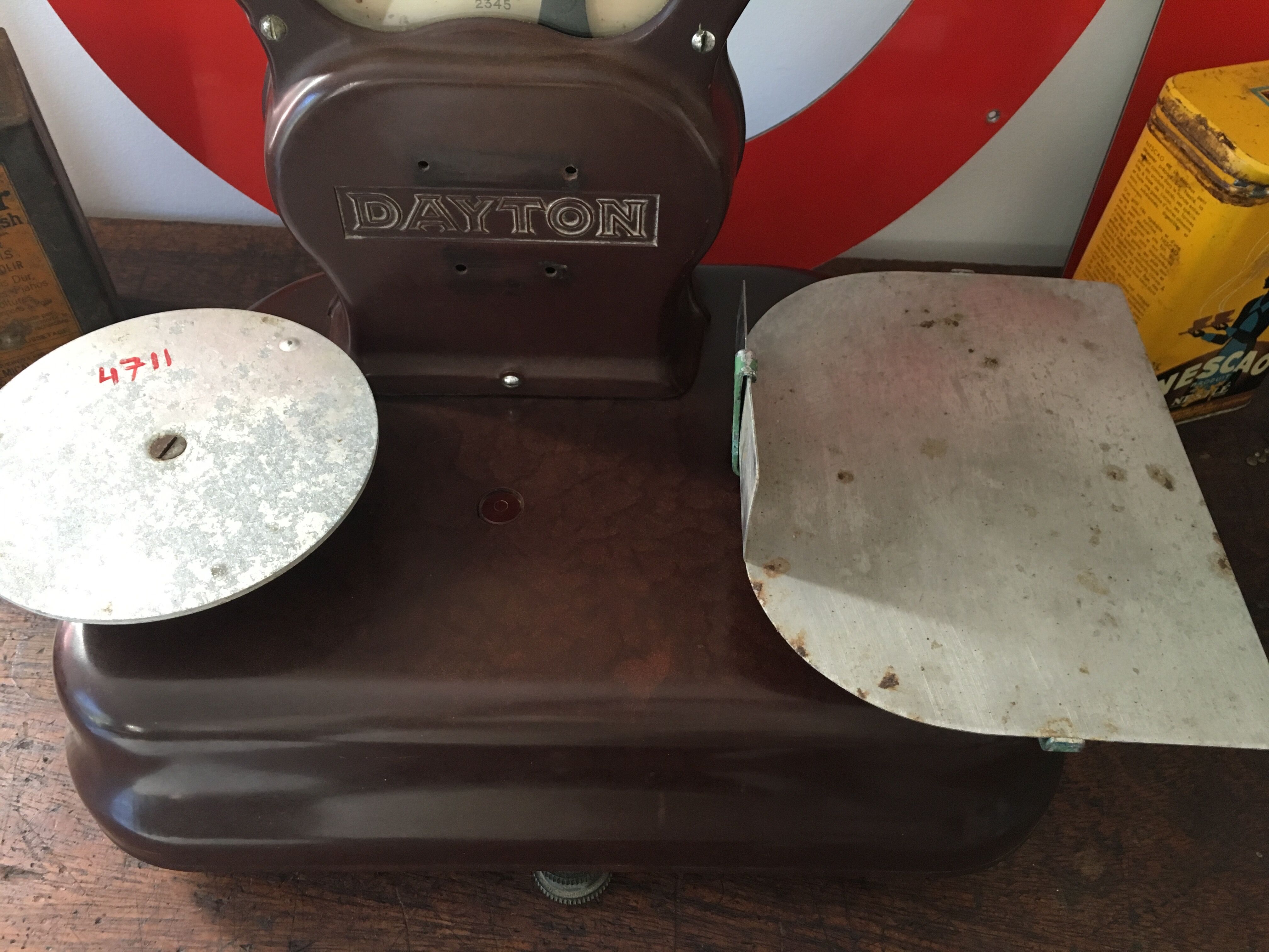 Balance TESTUT DAYTON bakelite