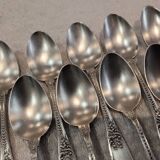 11 silver-plated metal teaspoons, Boulenger LXV scales